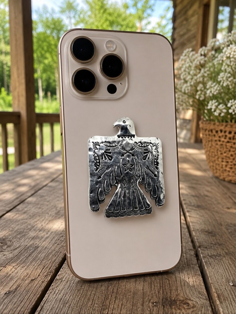 NATIVE AMERICAN/ SOUTHWESTERN  THUNDERBIRD PHONE GRIP NWT